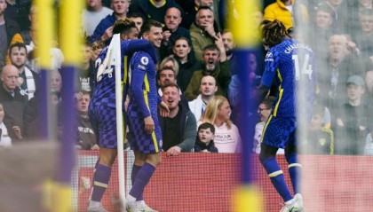 篮球比分九游体育-【英超】芒特传射科瓦契奇伤退 切尔西胜10人利兹联