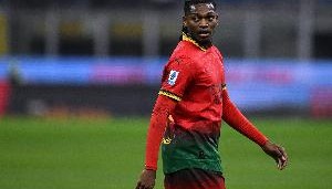 九游体育怎么买球-队报：巴黎对阵容深度产生疑问，接触莱奥和奥斯梅恩的经纪人