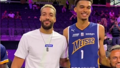 连续两场统治级表现 篮球世界因文班亚马彻底疯狂