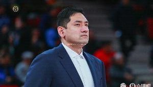 钟诚：没有给主场球迷这赛季完美的谢幕 我有不可推卸的责任