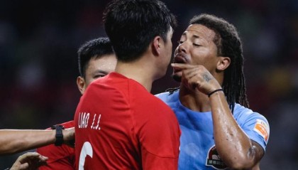 篮球比分九游体育-【中超】贝尔托伤退柯钊替补席染红 梅州0比0河南