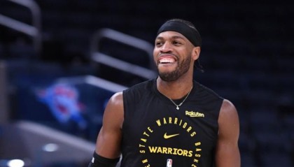 7战6负，勇士汤神替身低迷，科尔13人轮换才是原罪？